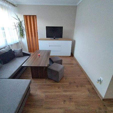 Apartament Przy Dworcu W Sanoku Exterior photo