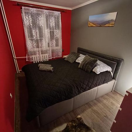 Apartament Przy Dworcu W Sanoku Exterior photo
