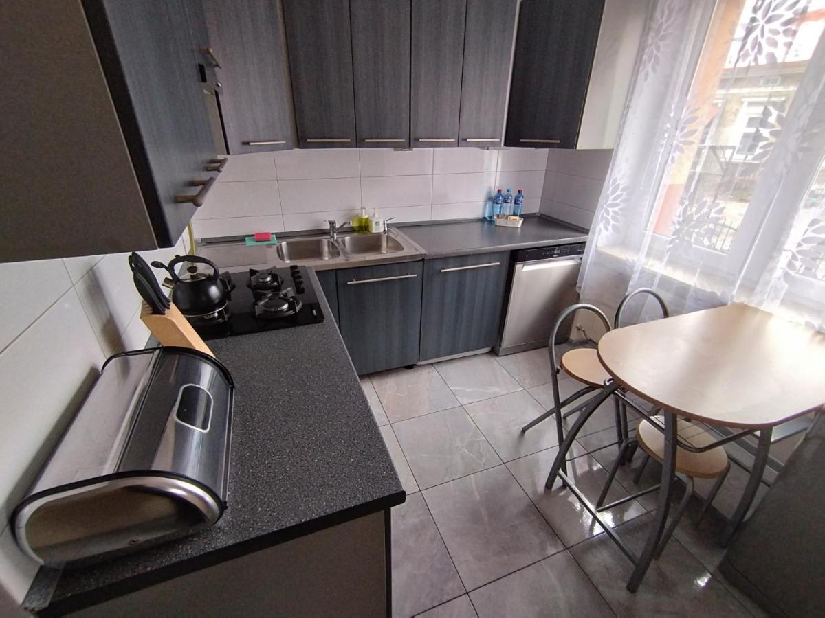 Apartament Przy Dworcu W Sanoku Exterior photo